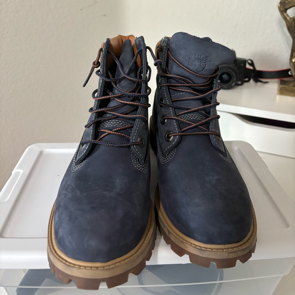 Timberland Limited Release Premium Waterproof Boot Navy Blue women size 7.5